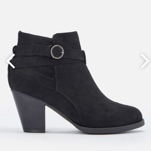 Ankle boots